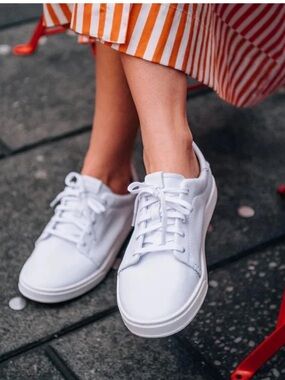 Olokai Pehuea Li 'Ili Everyday White Leather Orthopedic Sneakers Sz 9 Minimalist